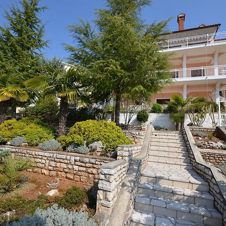 Apartments Slavica Rabac Exteriör bild