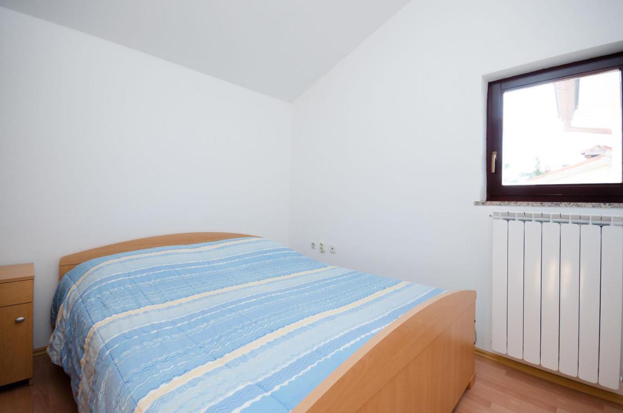 Apartments Slavica Rabac Exteriör bild