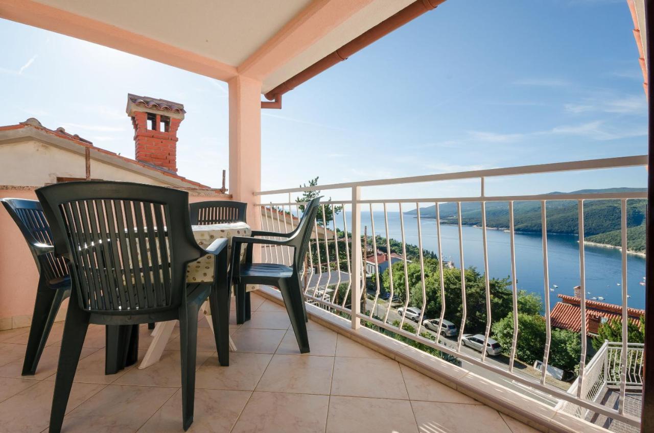 Apartments Slavica Rabac Exteriör bild