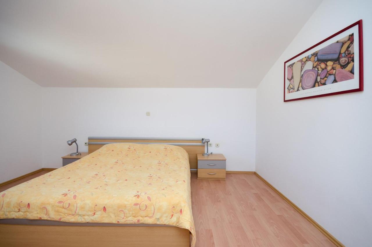 Apartments Slavica Rabac Exteriör bild