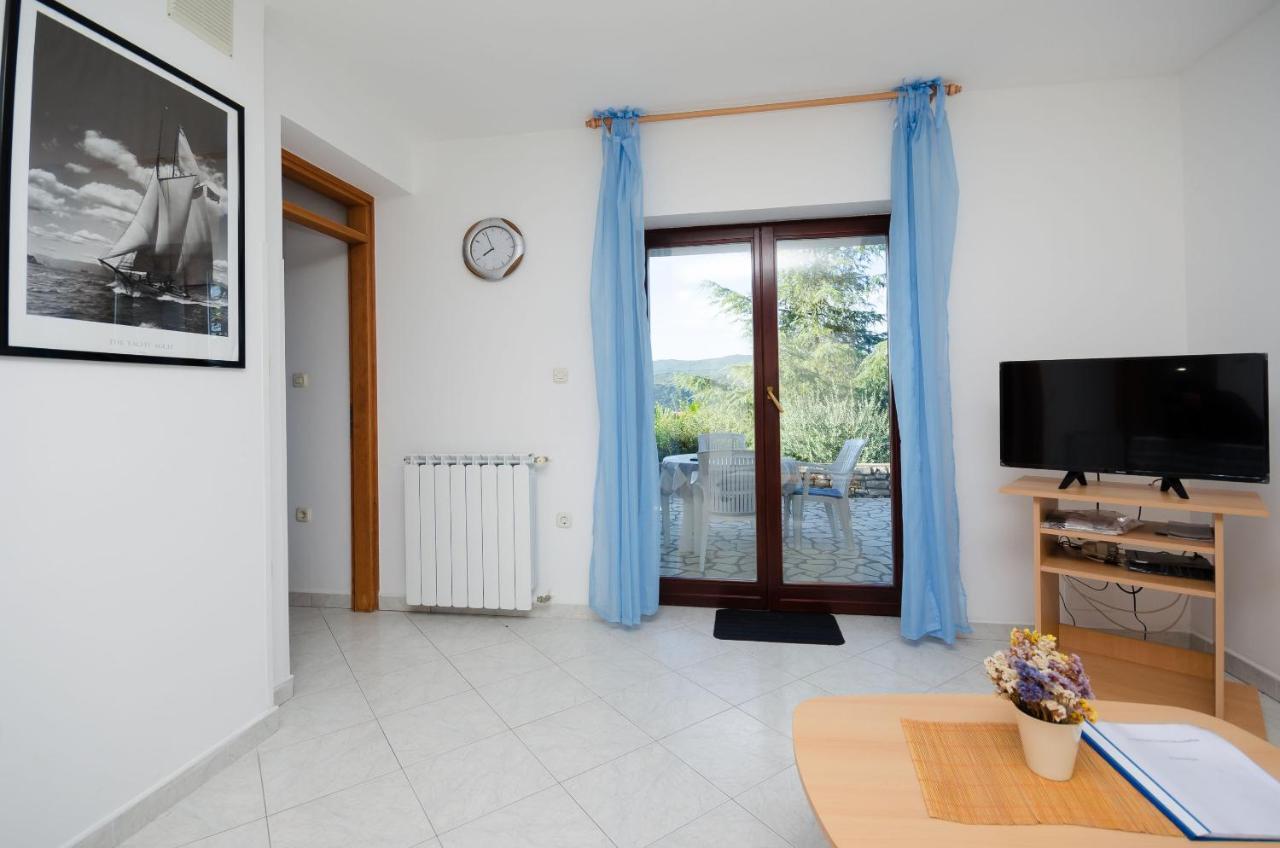 Apartments Slavica Rabac Exteriör bild
